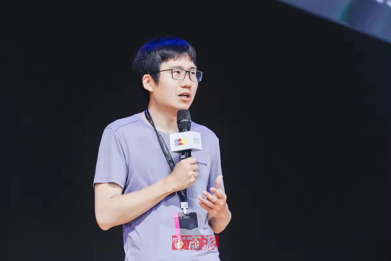 阿里国际凯夫:AI只有“最通用”或“最垂直”两条路径