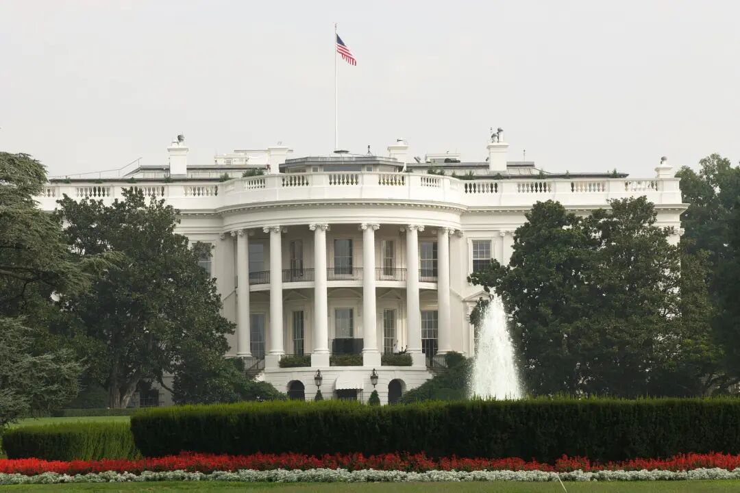 关税突发！特朗普签署，正式实施！